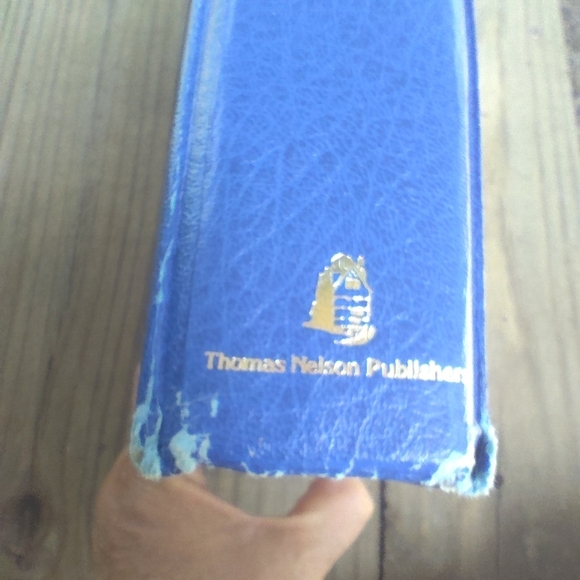 The New Strong's Concordance of the Bible Christian Bible Study Reference - Picture 6 of 10